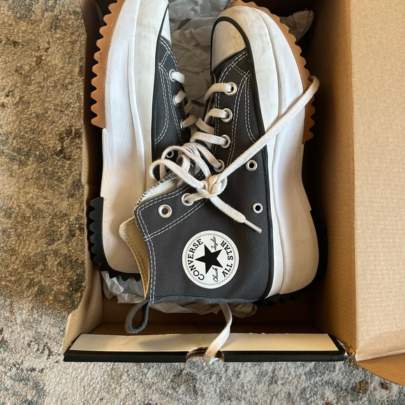 Converse Shoes - Converse High-Top Sneakers - Black and White Run Star Hike Hi with box size 7